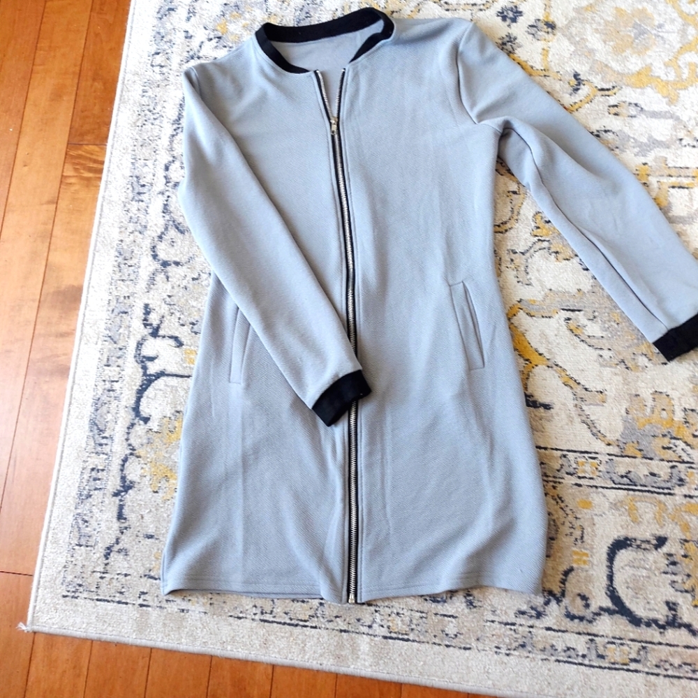 NWOT Stylish Gray Women's Cardigan / Jacket.